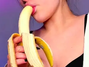 Adrialii  live sex cam