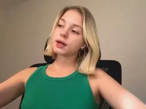 AlethaStewart  live sex cam