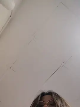 Milybaroni  live sex cam