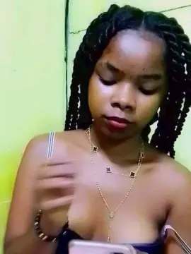 Waren22  live sex cam