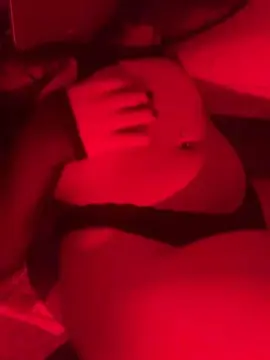 Kiki0202  live sex cam
