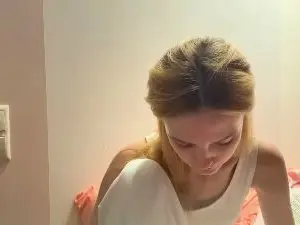 WhitneyKuch  live sex cam