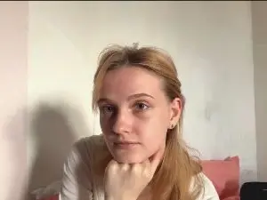 WhitneyKuch  live sex cam