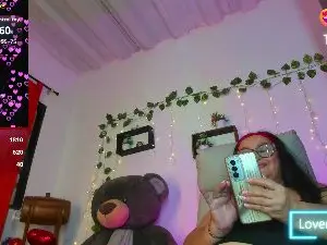 Gia_Nahomi  live sex cam