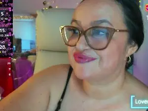 Gia_Nahomi  live sex cam