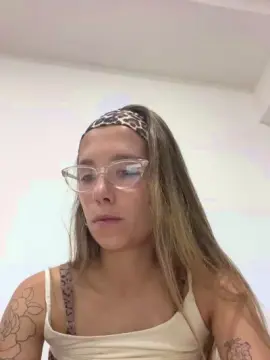 Mmel7  live sex cam