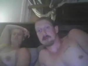 Quickycouple420  live sex cam