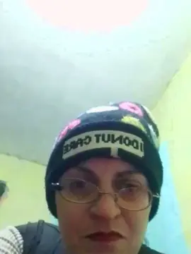 Pochy2iv  live sex cam
