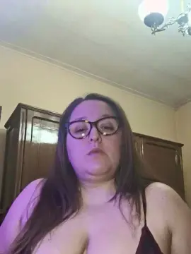 Solcurvytriplxx  live sex cam