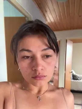 Juanna31  live sex cam