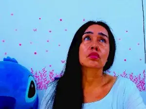 BigLabbia  live sex cam