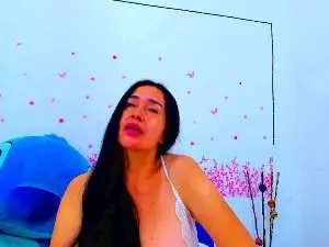 BigLabbia  live sex cam