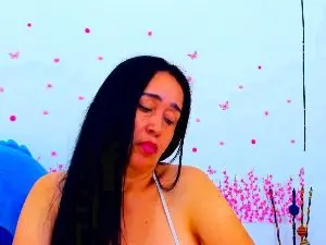 BigLabbia  live sex cam