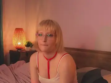 ChristenHeebsh  live sex cam