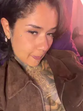 NinnaDevil  live sex cam