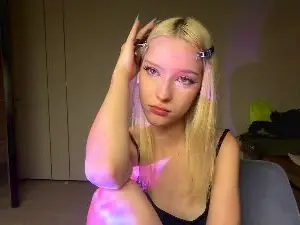 QuinnBallestas  live sex cam