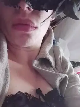 Lily202  live sex cam