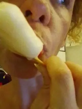 Lily202  live sex cam