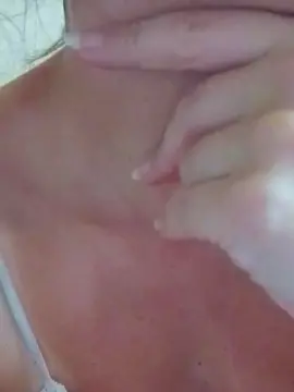 Lily202  live sex cam