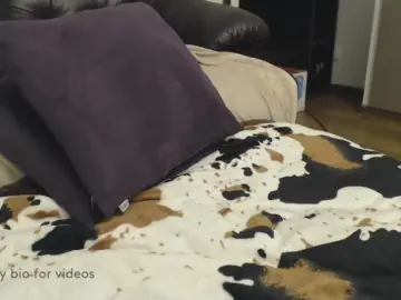 Shyoungirl44  live sex cam