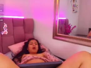 Melannyy__  live sex cam