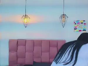 Melannyy__  live sex cam