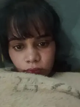 Daisyy38  live sex cam