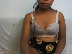 Monikan  live sex cam