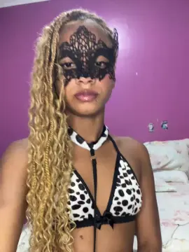 Pretinhafatal  live sex cam