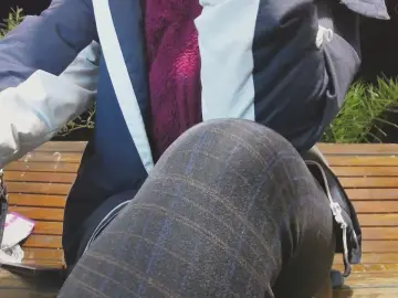 French_Claire25  live sex cam