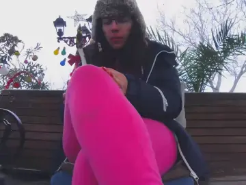 French_Claire25  live sex cam