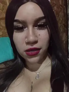 Andreaa2025  live sex cam