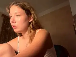 BessieGreinke  live sex cam