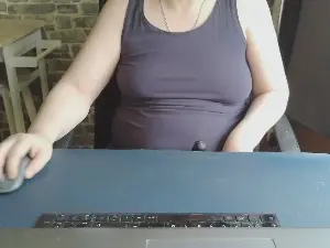 Cherrysweetkiss  live sex cam