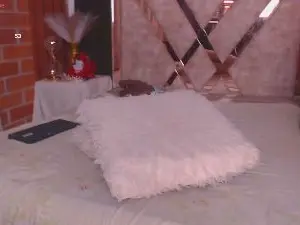 Madam_Agathaa  live sex cam