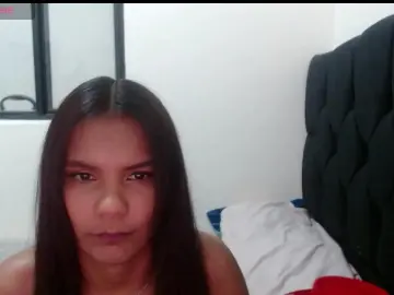 Maidy_19  live sex cam