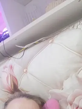 Veronica237  live sex cam