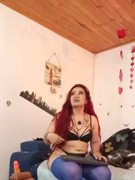 Keila_j  live sex cam