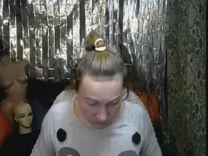 Vetaveta  live sex cam