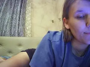YaniraRoggeman  live sex cam