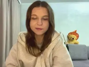 HeatherChura  live sex cam