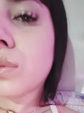 Lulilove25  live sex cam