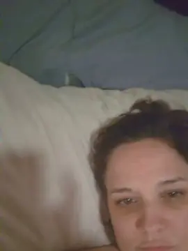 Bombmom  live sex cam