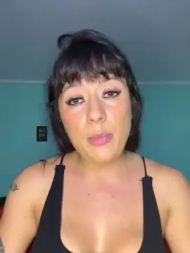 Carolzinha_fox  live sex cam