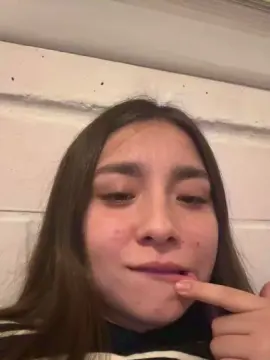 Catta_18  live sex cam