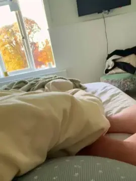 Milf21  live sex cam
