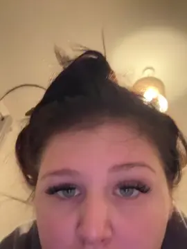 Sexyslut200  live sex cam