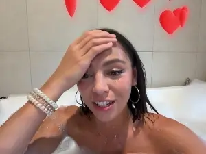 Keirasworldd  live sex cam