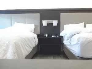 DaniDebauchery  live sex cam