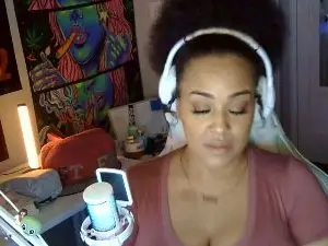 RileyGreene22  live sex cam